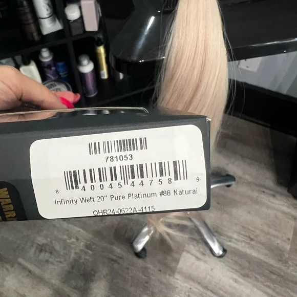 BELLAMI Professional Infinity Weft - Light Blonde - Picture 2 of 4